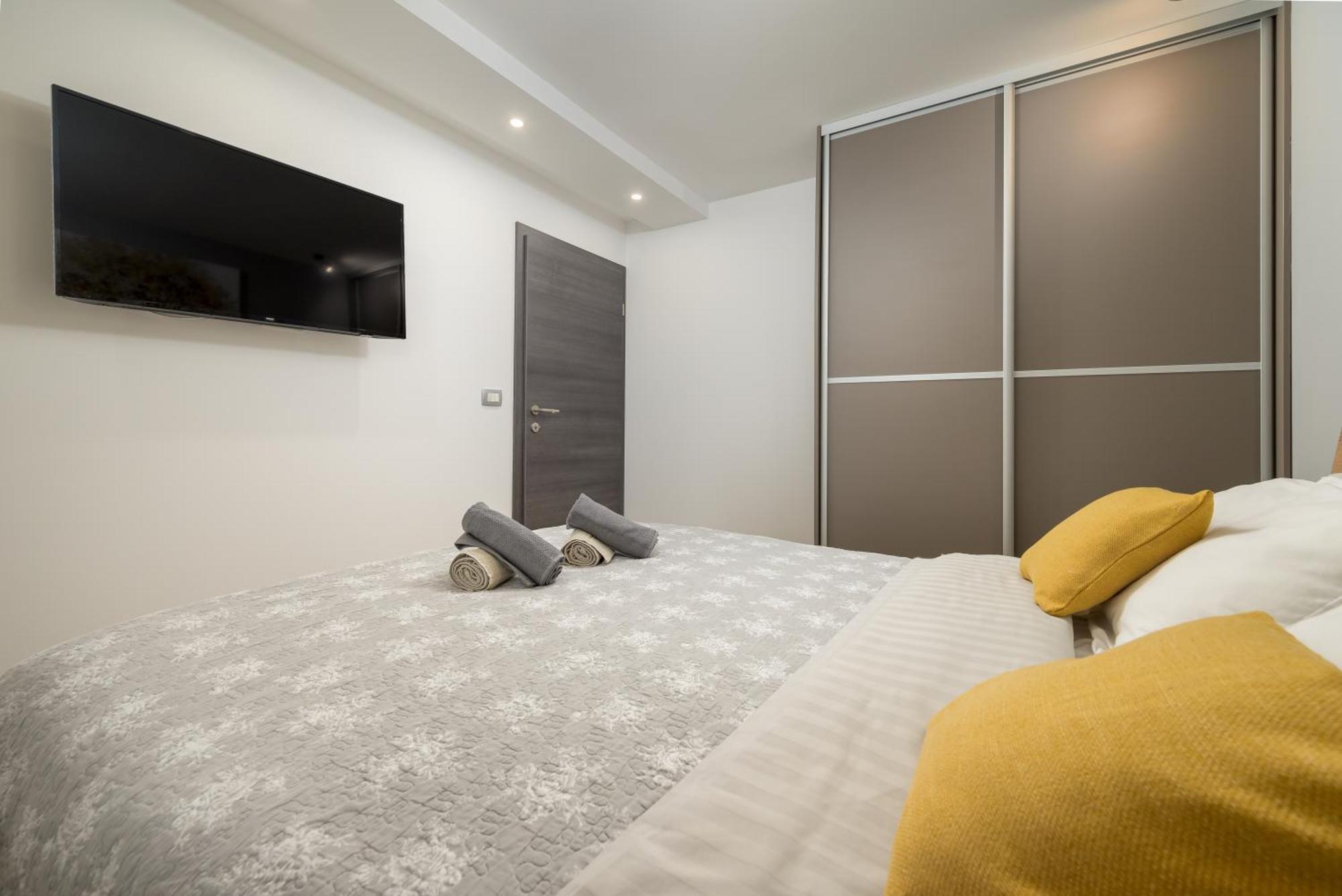 Lavanda Maslina - New Luxury Apartments Pula Exterior photo