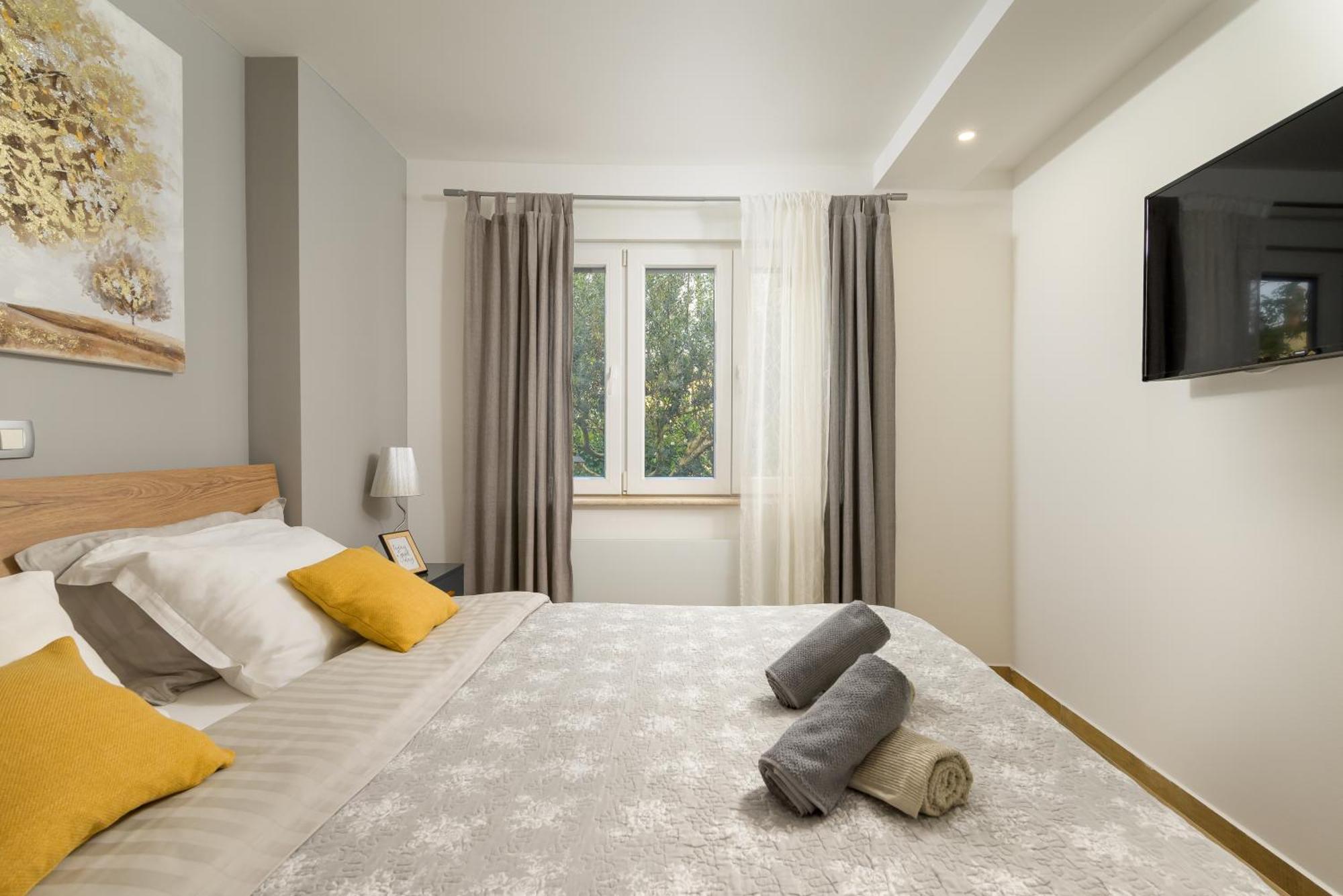 Lavanda Maslina - New Luxury Apartments Pula Exterior photo